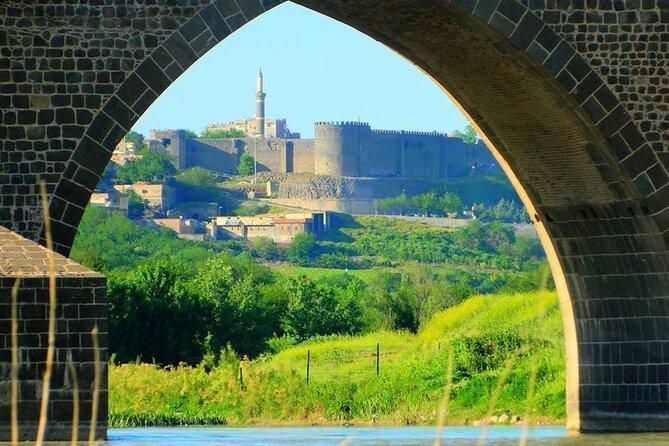 2 Days Full experince north-south cappadocia tour & Accomodation - Avanos pottery and Devrent Valley’s odd shapes