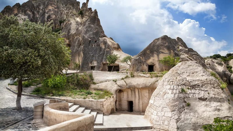 Cappadocia: Best of Red and Green Small Group Guided Tour - Avanos, red clay, and the workshop stops