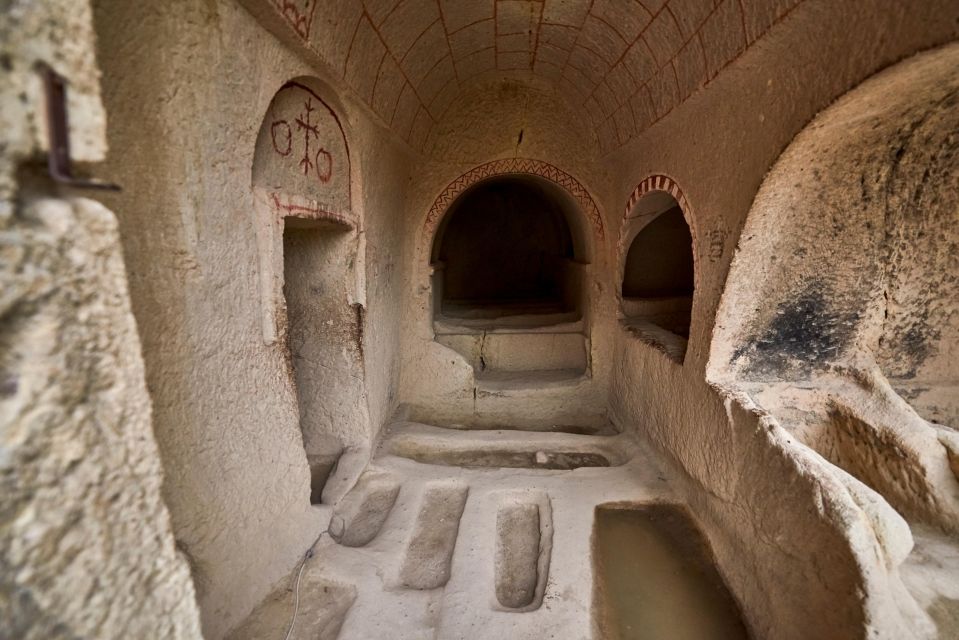 Cappadocia: Blue Tour with Entry Fees and Lunch - Çavuşin Cave Village and its rock castle