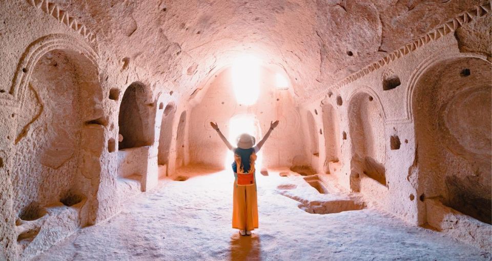 Cappadocia: Blue Tour with Entry Fees and Lunch - Pigeon Valley and the final views