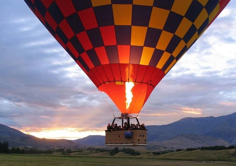Cappadocia: Cat/Ihlara Valley Sunrise Hot Air Balloon Ride - Should you book the Cat or Ihlara Valley flight?