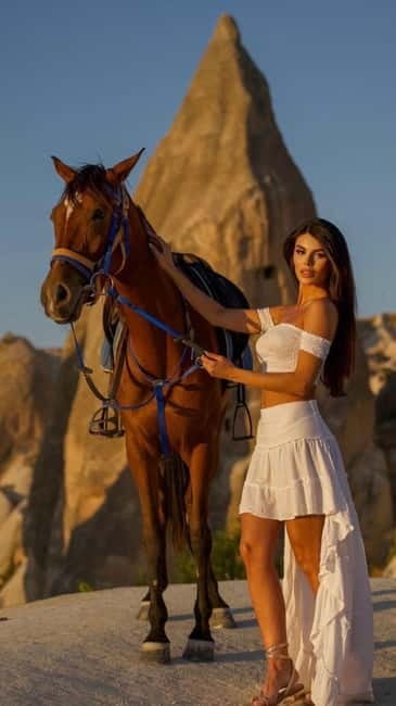 Cappadocia: Fascinating Horse Tour in Göreme Valleys - From hotel pickup to the valley trails