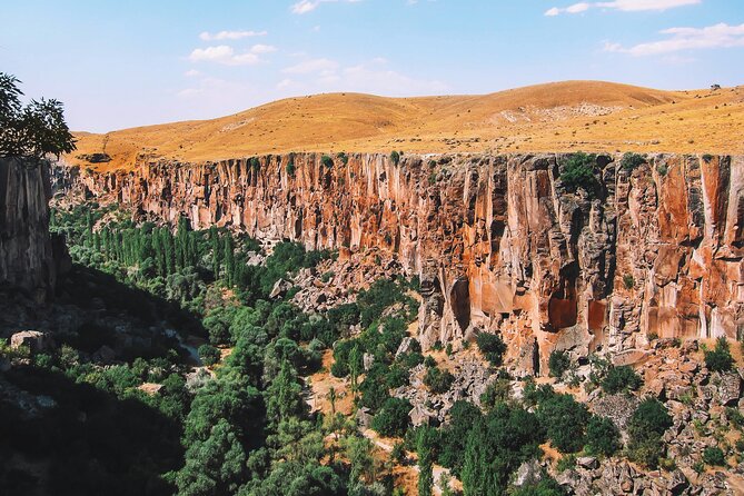 Cappadocia Green Tour: All-Inclusive, Guided, Lunch & Tickets - Ihlara Valley changes stone walls for a streamside walk