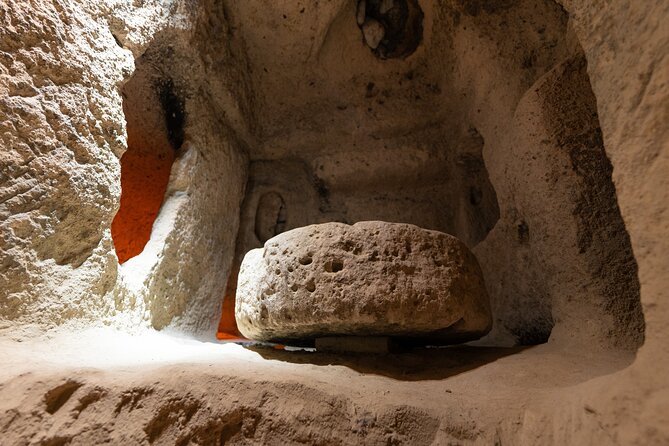 Cappadocia Guided Red Tour with Lunch & Entrance Fees - Zelve Open Air Museum brings the caves to life