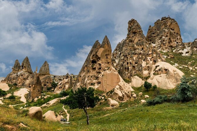 Cappadocia Guided Red Tour with Lunch & Entrance Fees - Uçhisar Castle starts the day with a wide view