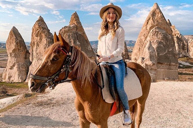 Cappadocia Horse Riding Experience Sunrise Sunset Daytime - How the Guides Handle First-Time Riders