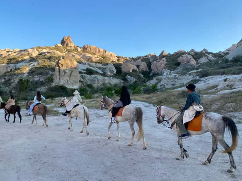 Cappadocia: Horse Riding Tour with Sunrise or Sunset Options - Who should book this horseback tour?
