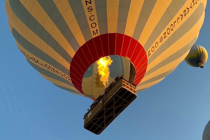 Cappadocia Hot Air Balloon Ride – First Flight in Göreme - Language, participation, and the group size