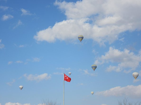 Cappadocia Hot Air Balloon Ride with Breakfast and Champagne - Pilot skill and safety