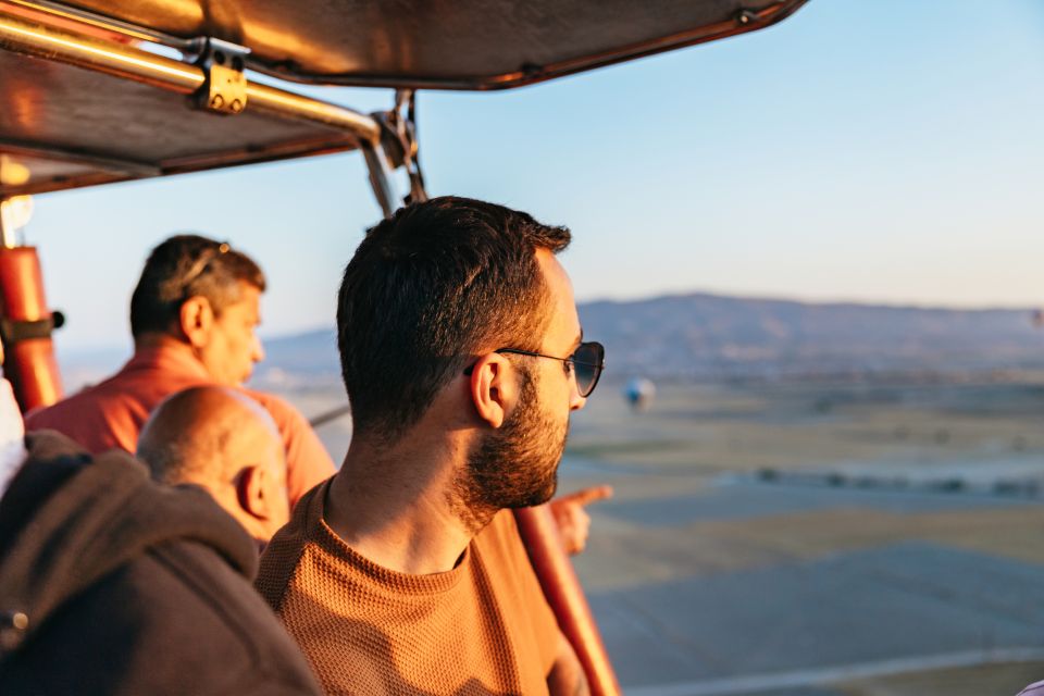 Cappadocia: Hot Air Balloon Trip in Goreme with Breakfast - How crowded does the basket feel?