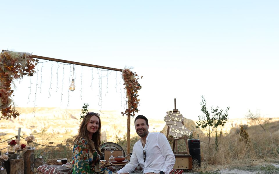 Cappadocia: Love Valley Proposal Service with Transfers - Arriving at the Prepared Marry Me Setup
