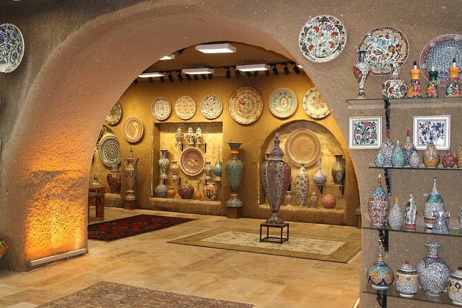 Cappadocia Pottery Workshop Class - Tea, coffee, water, and the gallery