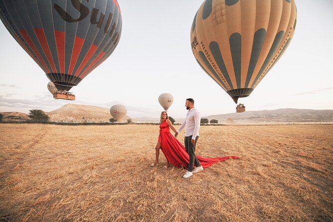 Cappadocia Private Flying Dress & Hot Air Balloon Photoshoot - How the posing direction changes the experience
