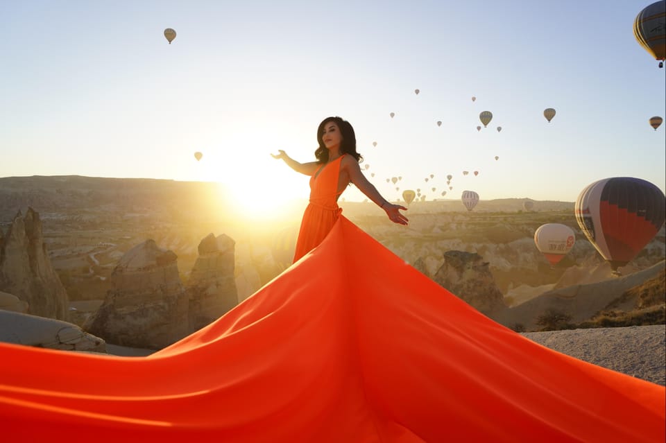 Cappadocia: Private Outdoor Photoshoot at Sunrise w/Transfer - Choosing the flying dress