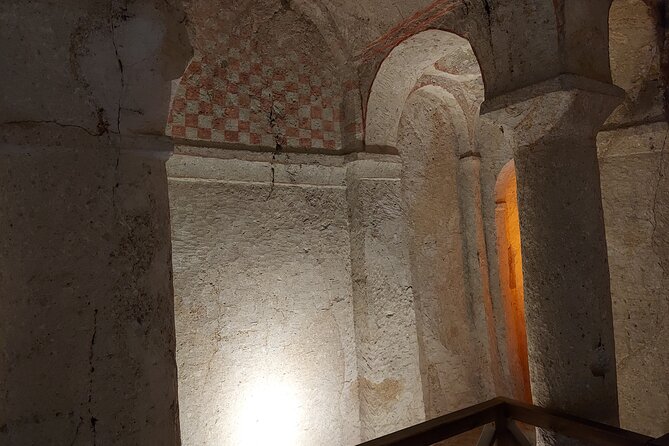 Cappadocia Red Tour: Fairy Chimneys & Cave Villages - A Red River clay demonstration in Avanos