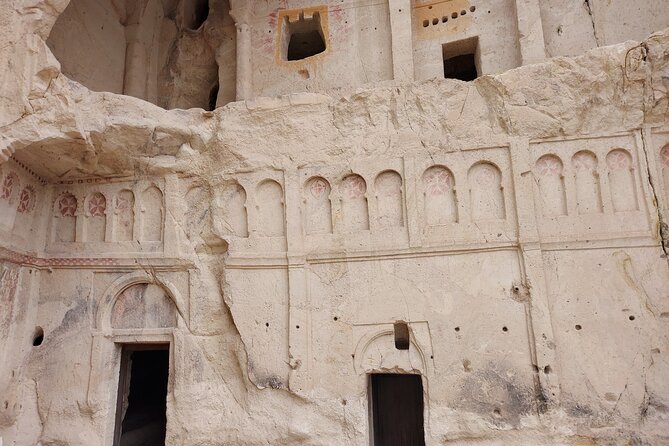 Cappadocia Red Tour: Fairy Chimneys & Cave Villages - Learning how Turkish carpets are made