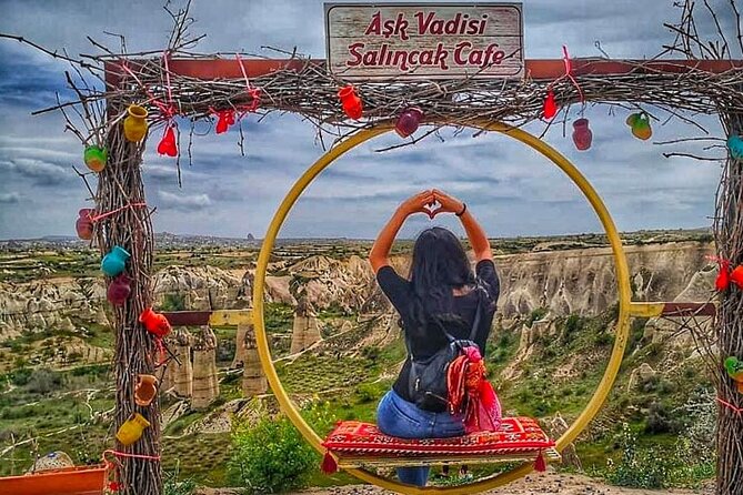 Cappadocia Red Tour (South of Cappadocia) - Uçhisar Castle starts the day above the rock country