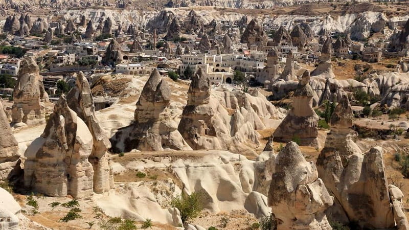 CAPPADOCIA RED TOUR WITH LUNCH - Uçhisar Castle and Cappadocia from above
