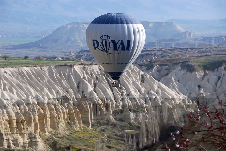 Cappadocia: Royal King Flight - The landing and champagne finish