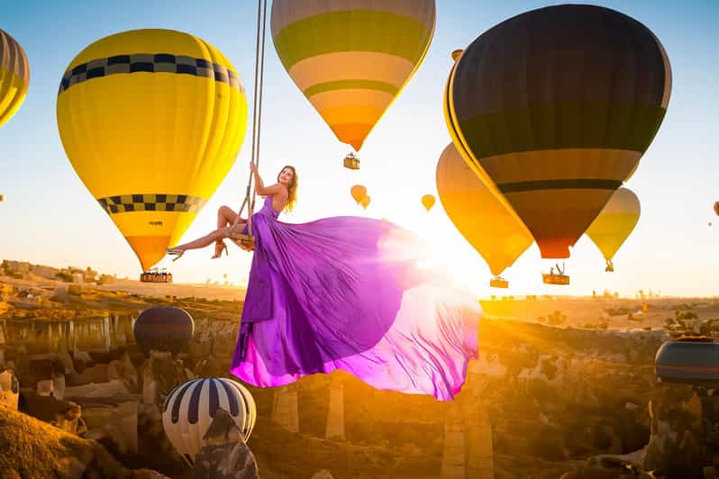 Cappadocia: Taking photo with Swing at hot air balloon view - Who will enjoy this most