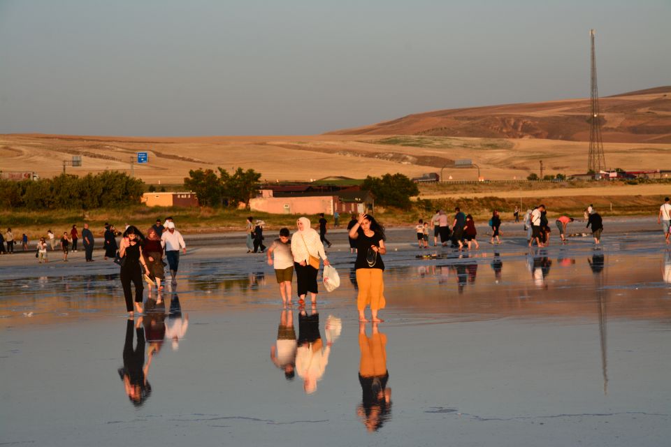 From Göreme: Salt Lake Tour at Sunset - Salt rocks, shallow water, and the swimming question