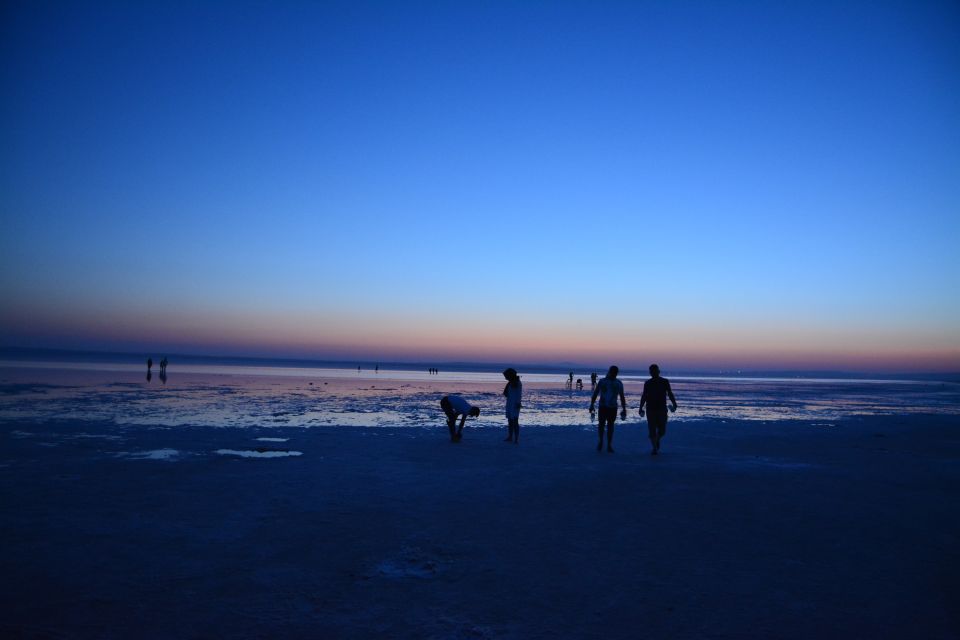 From Göreme: Salt Lake Tour at Sunset - Sunset photography at Turkey’s second-largest salt lake