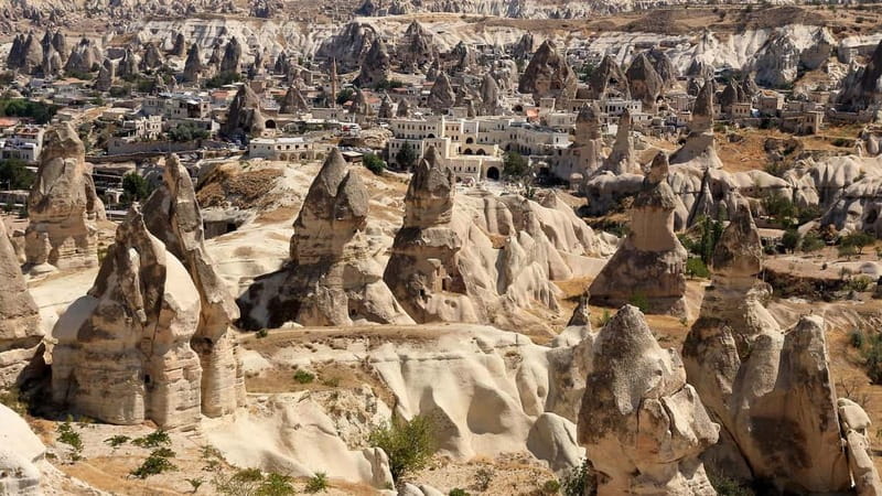 Full Day Cappadocia Red/Green Combined Tour in 1 Day w Lunch - The guides, languages, and group atmosphere