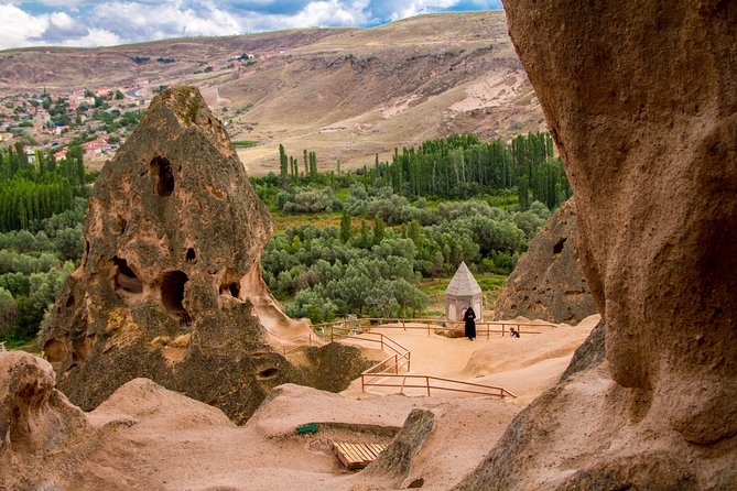 Green Cappadocia Underground City and Valleys Tour. Lunch incl. - Entering Derinkuyu Underground City