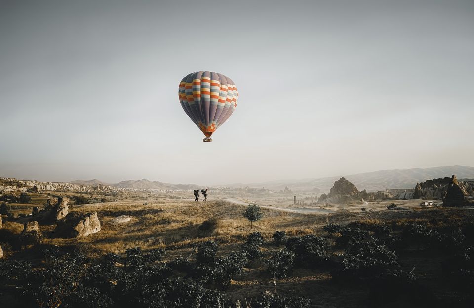 Hot air balloons in Goreme red valley - A small group, an English-speaking pilot, and a certificate