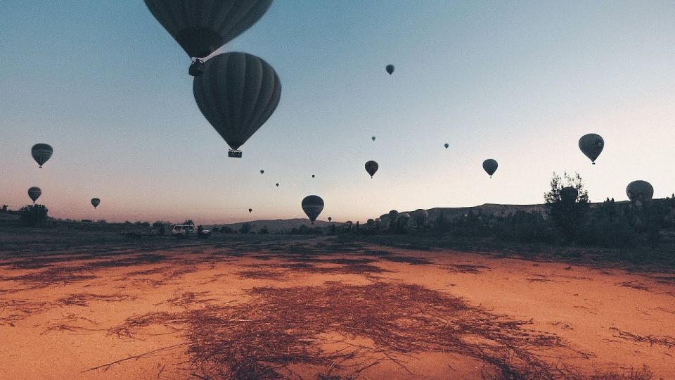 Hot air balloons in Goreme red valley - The booking risk you should take seriously