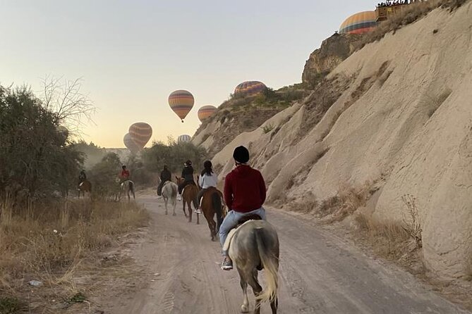 Magical horse ride with balloon in Cappadocia - Why a balloon-view horse ride works so well in Goreme