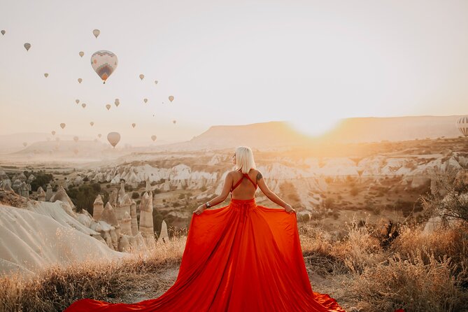 Photoshoot with Balloons in Cappadocia - Love Valley gives you room to work
