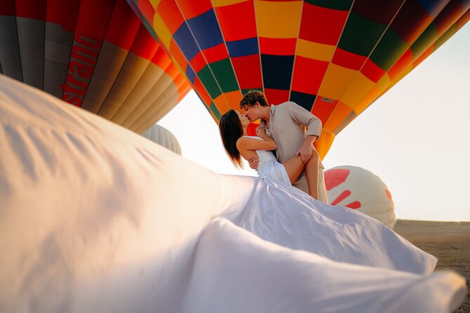 Photoshoot with Balloons in Cappadocia - Gulludere Vadisi adds caves and texture