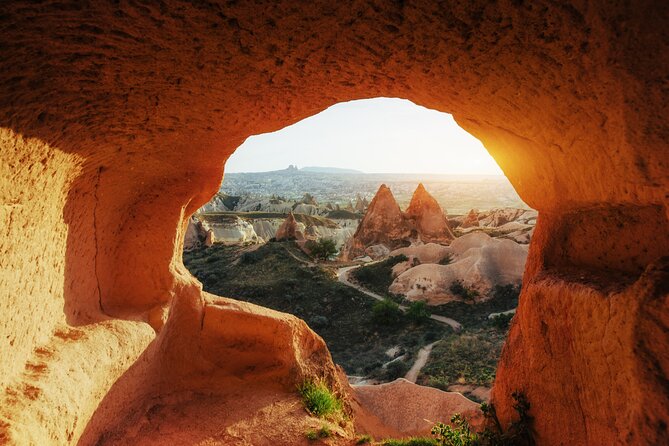 Private Cappadocia Tour with Underground City - Going below ground at Özkonak