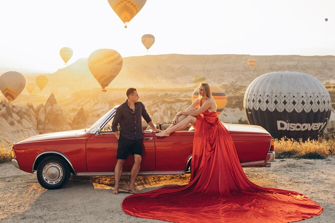 Private Classic Car Sunrise Balloon Chasing Experience - Göreme and the balloon launch area