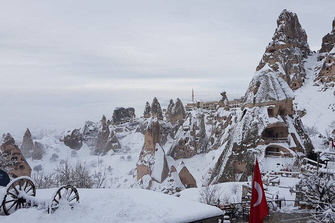 Red and Green Combined Tour +Lunch - Fairy chimneys and the paid museum question