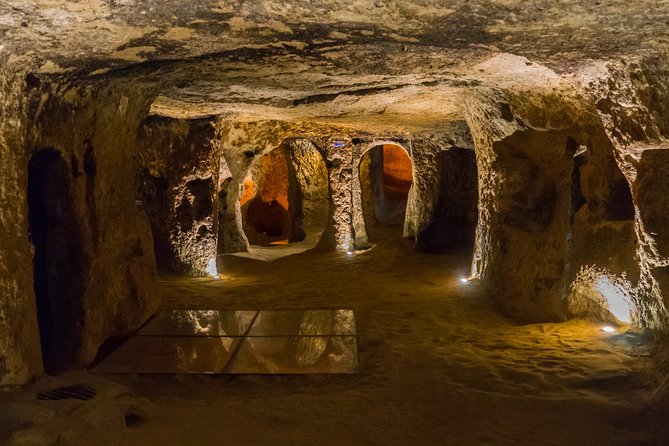 Red Valley Hiking and Underground City Tour - Pigeon Valley and its carved birdhouses
