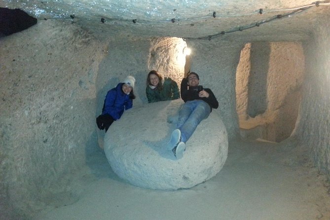 Southern Cappadocia Tour with Ihlara Canyon - The onyx visit adds a commercial stop