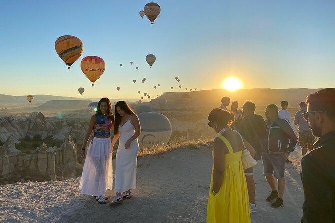 Sunrise Balloon Watching Tour with Photographer in Goreme - Why watch Cappadocia’s balloons from the ground?