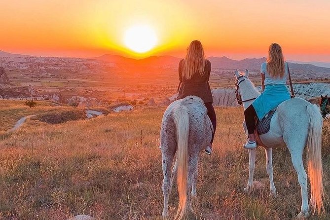 Sunset Horsebackriding-Tour through the Valleys of Cappadocia - The Ride Back Through Rose and Red Valley